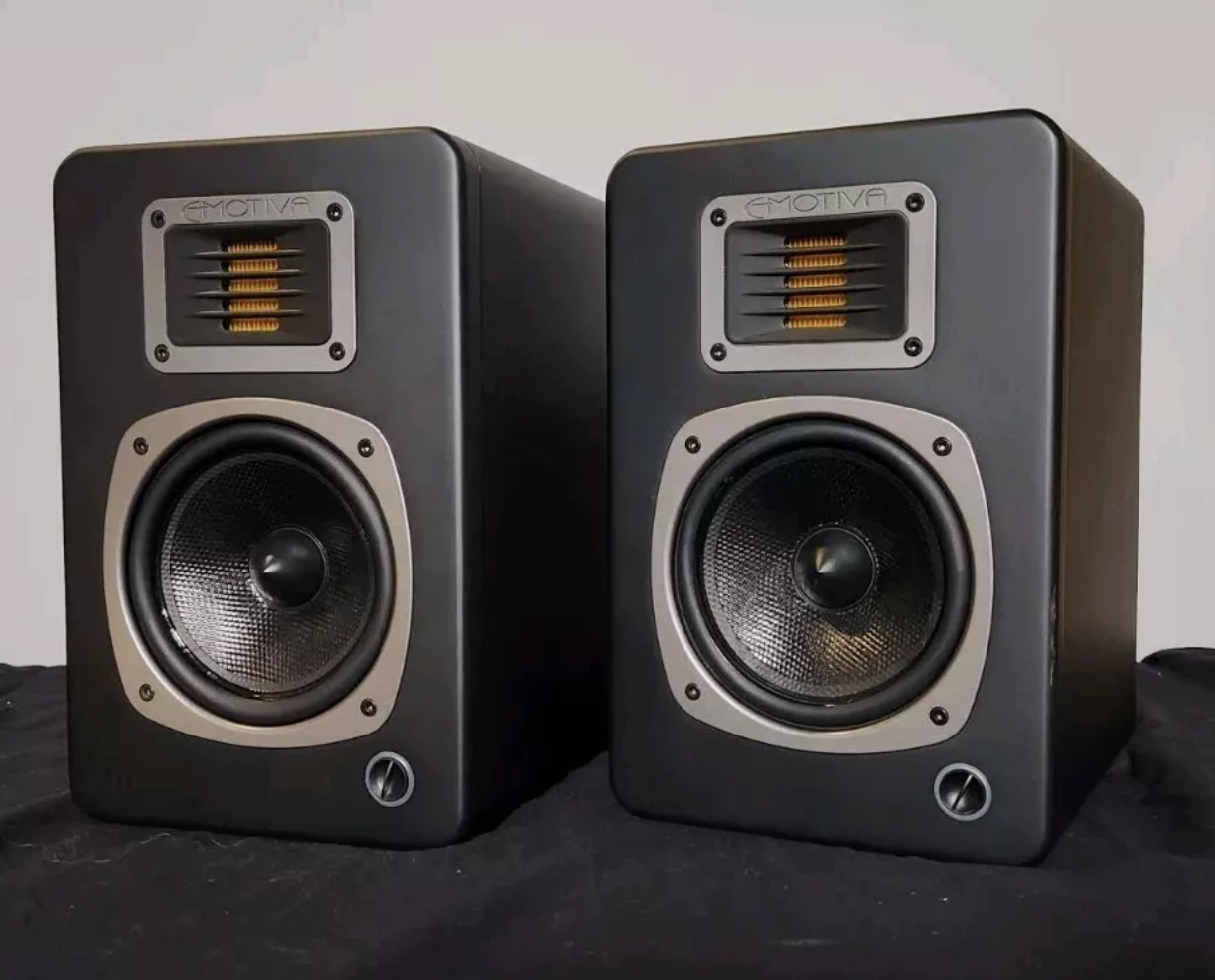 Студийные мониторы Emotivia Airmotiv 5 (Пара)